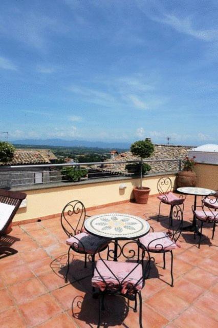 Hotel Urbano V Montefiascone Eksteriør bilde