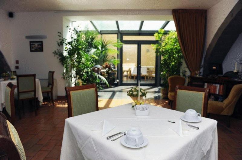 Hotel Urbano V Montefiascone Eksteriør bilde