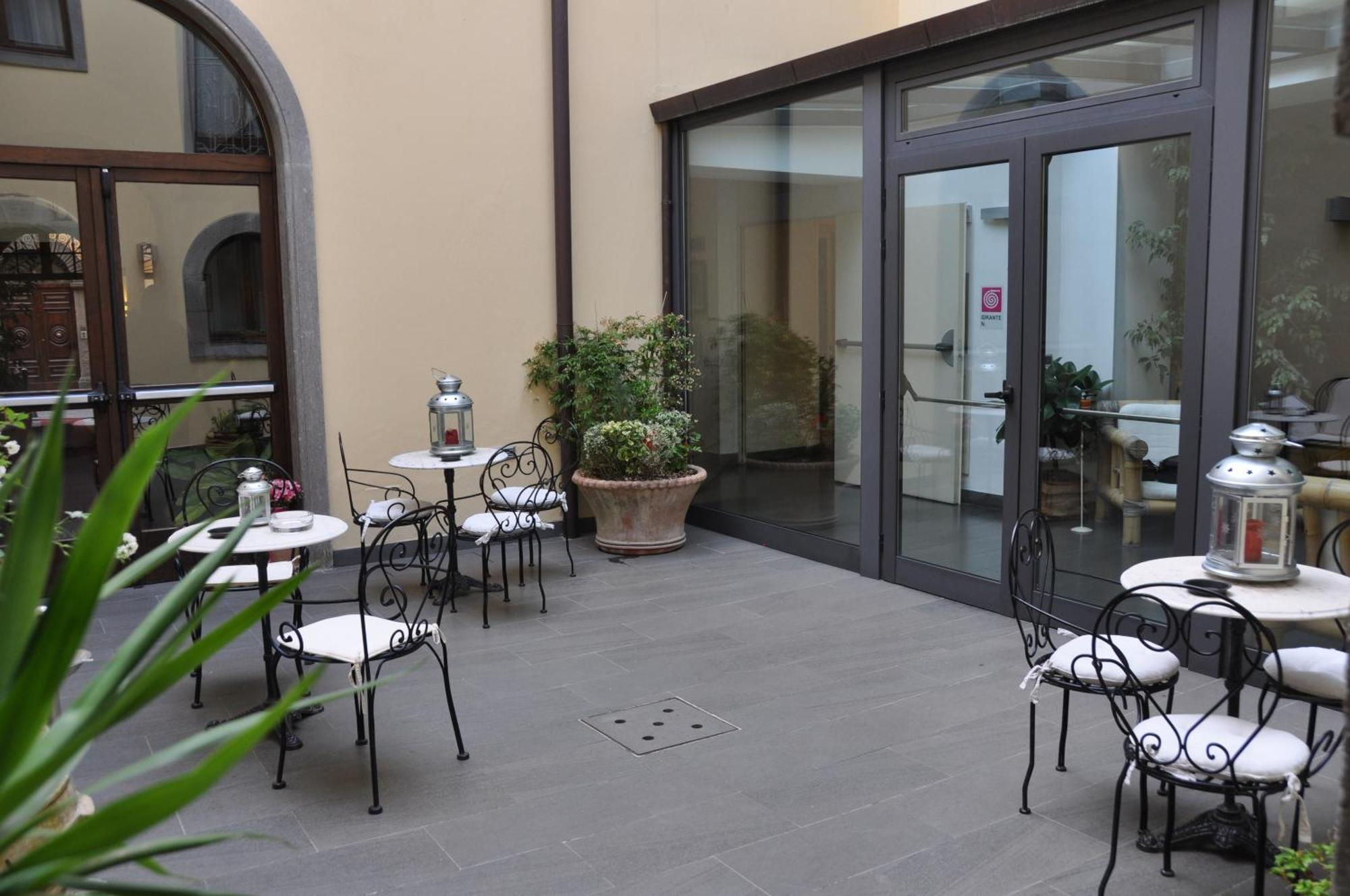Hotel Urbano V Montefiascone Eksteriør bilde
