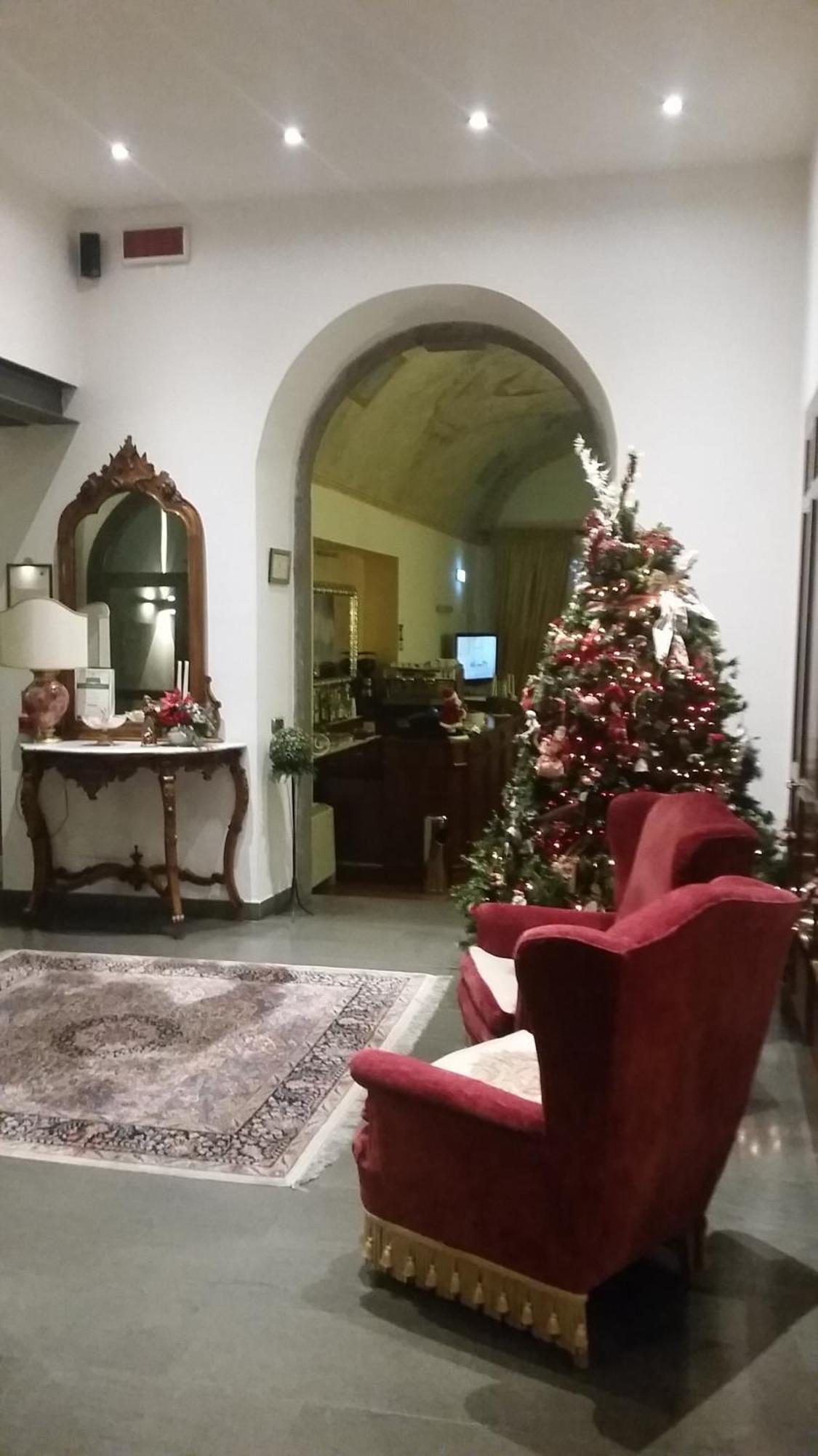 Hotel Urbano V Montefiascone Eksteriør bilde