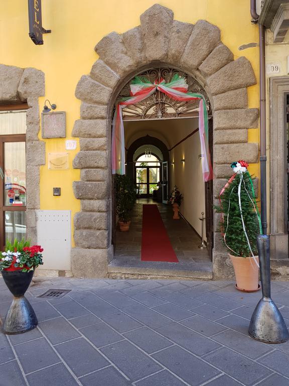 Hotel Urbano V Montefiascone Eksteriør bilde